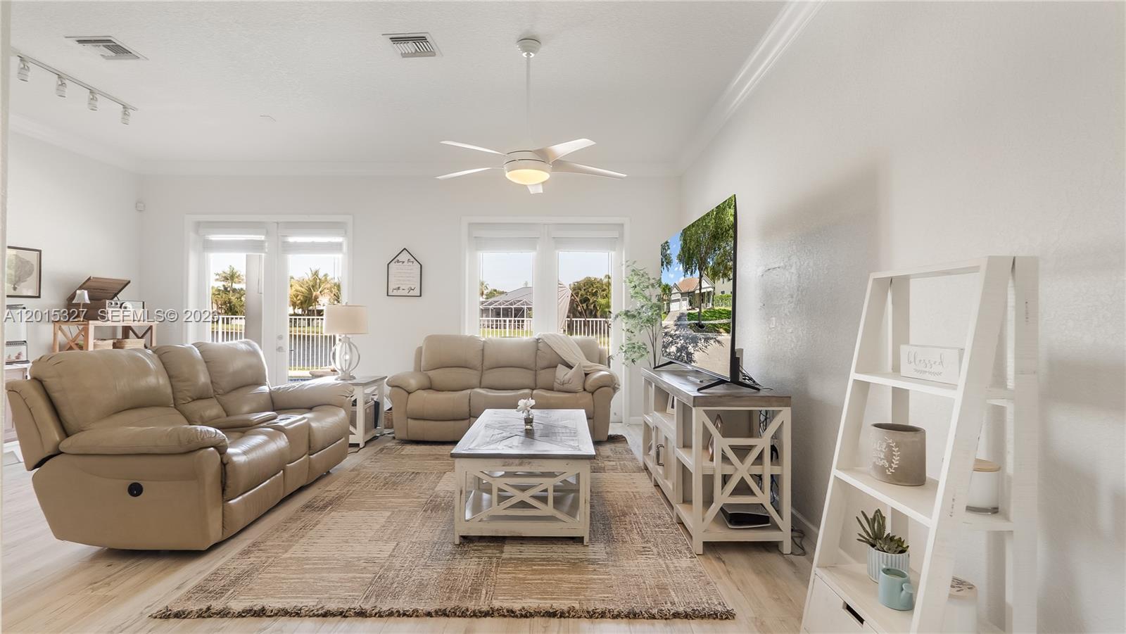 SAVANNAH ESTATES - Residential