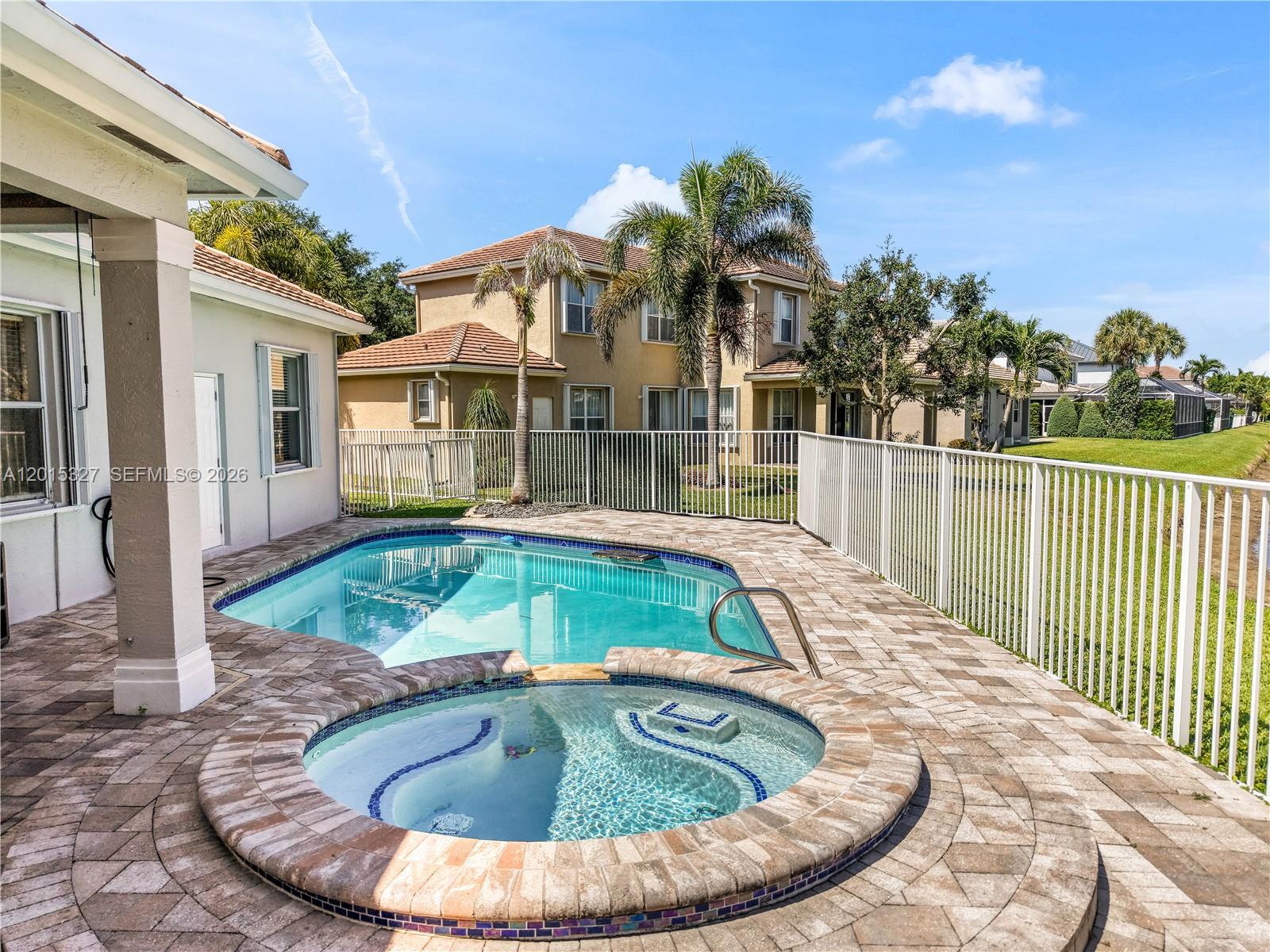 SAVANNAH ESTATES - Residential