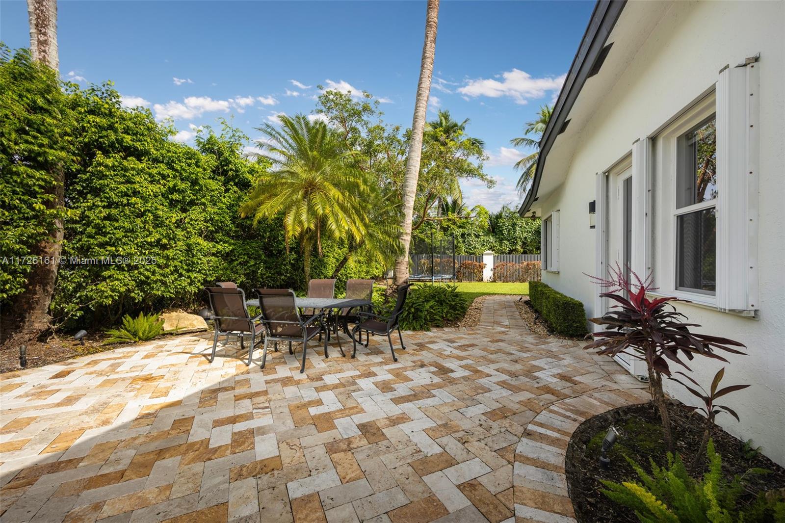 GORDON ESTATES - Residential