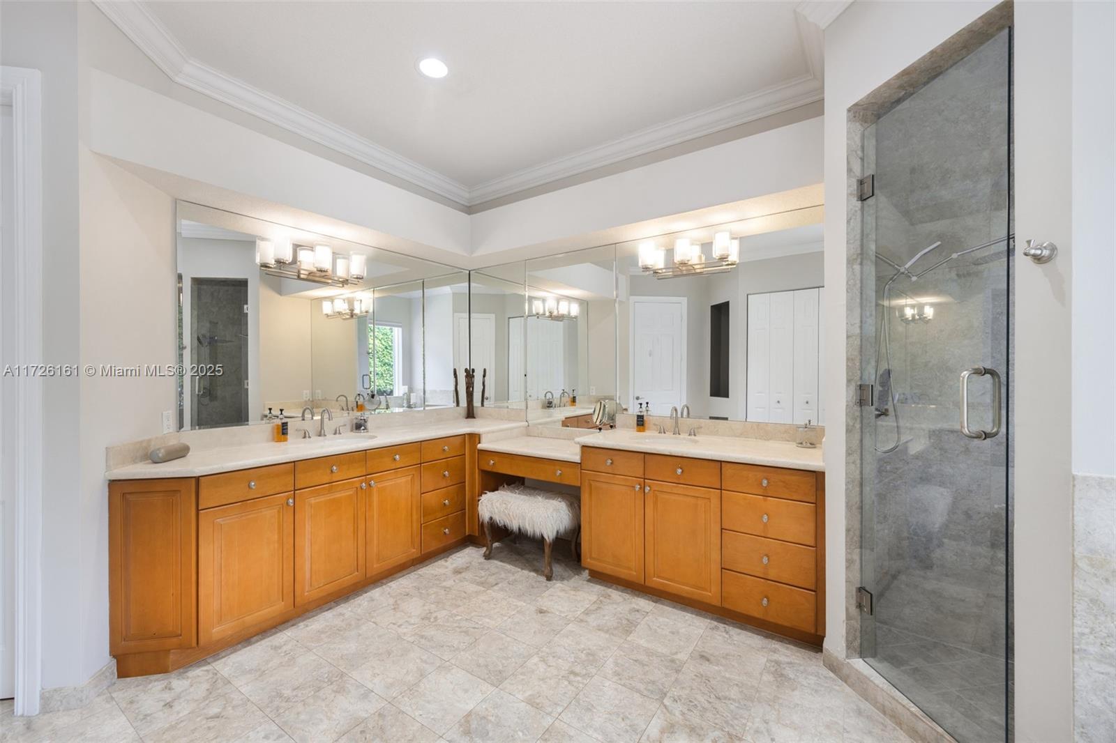 GORDON ESTATES - Residential