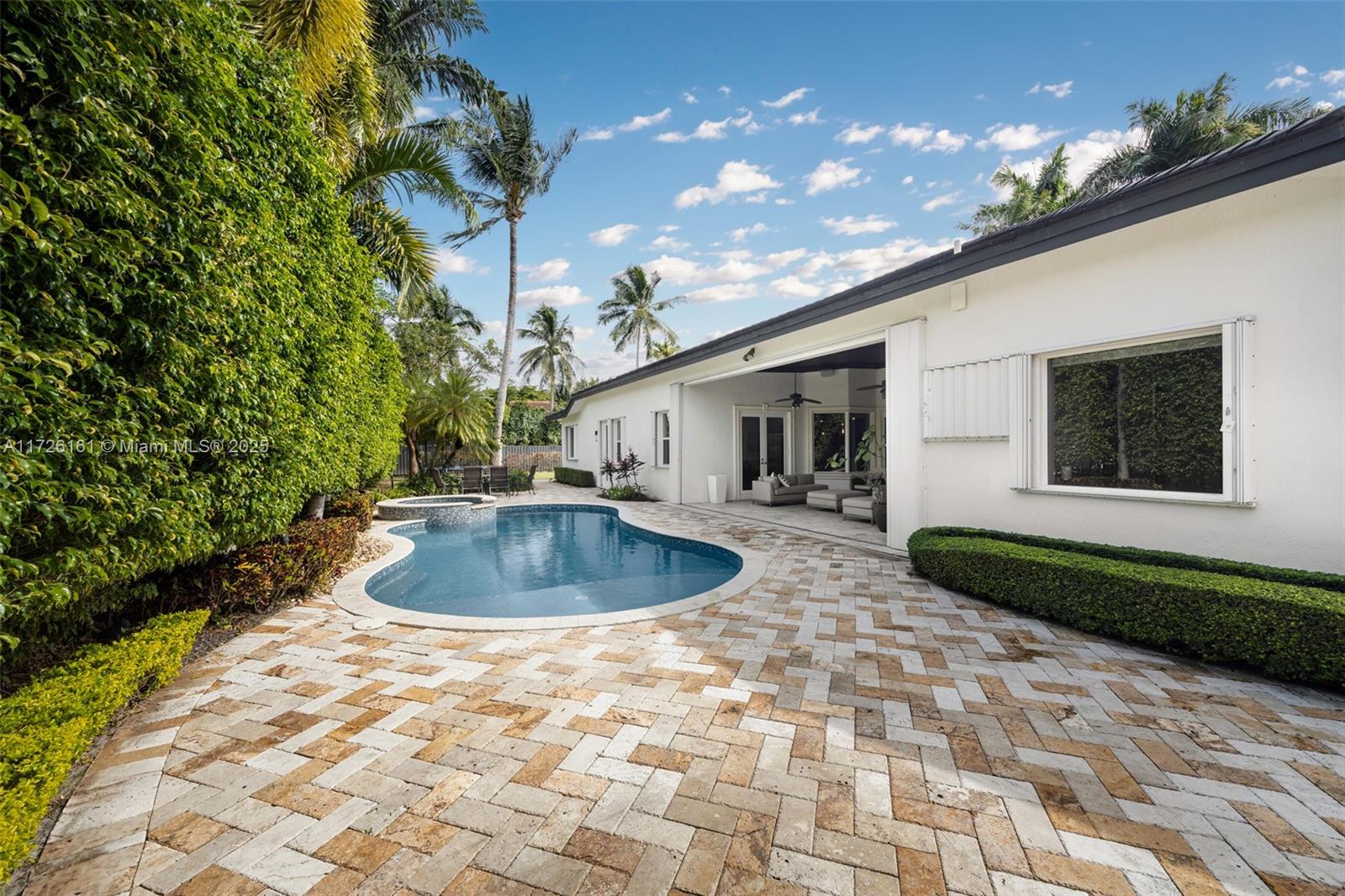 GORDON ESTATES - Residential