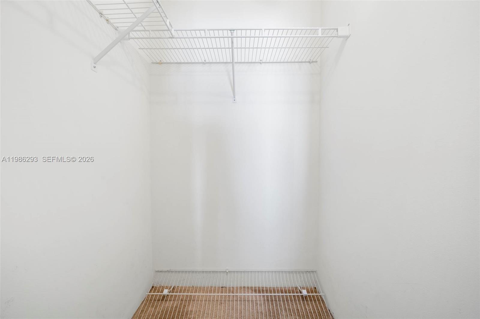 MYSTIC POINTE TOWER 600 - Residential Lease