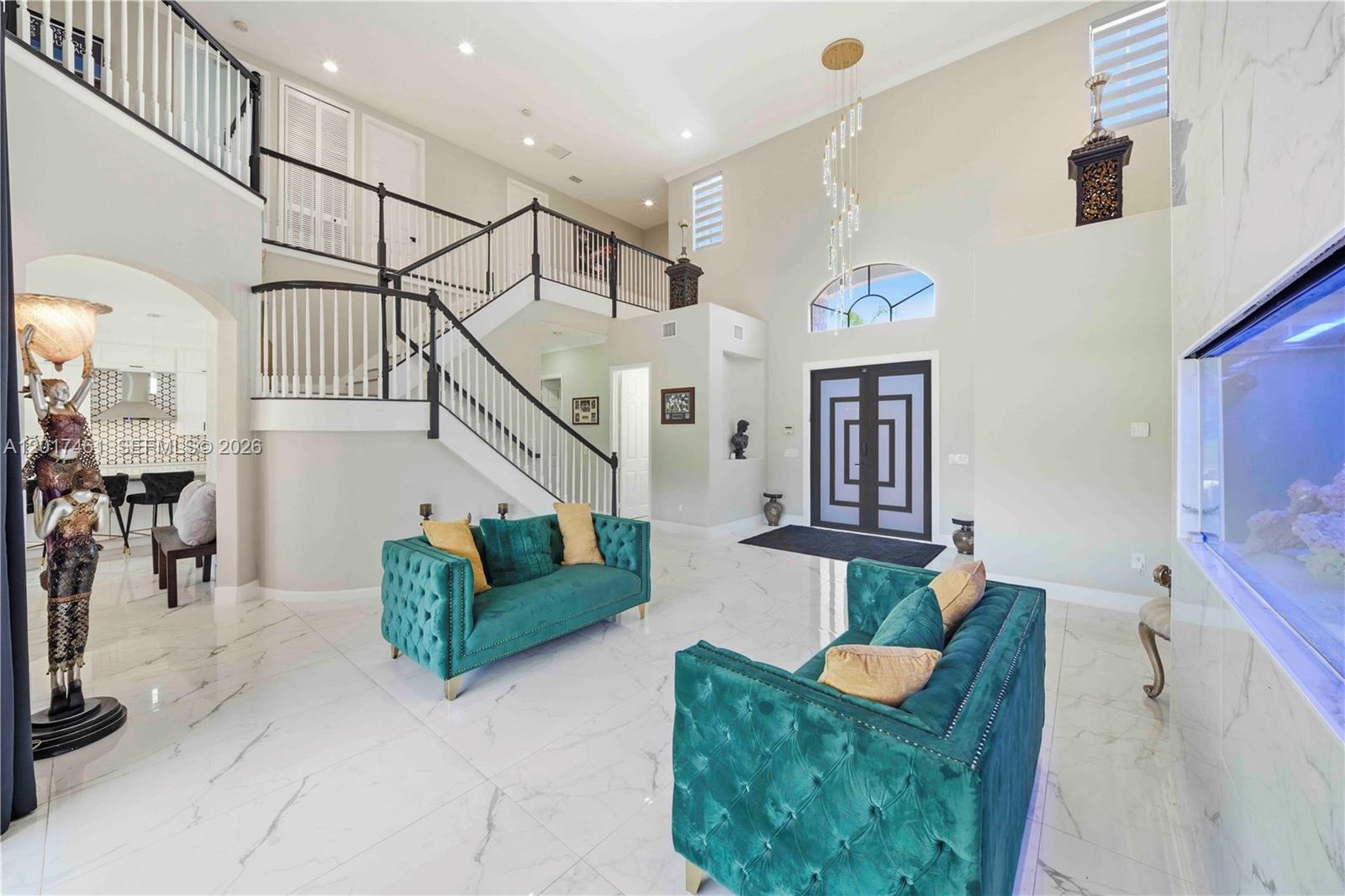 HARBOUR LAKES ESTATES - Residential
