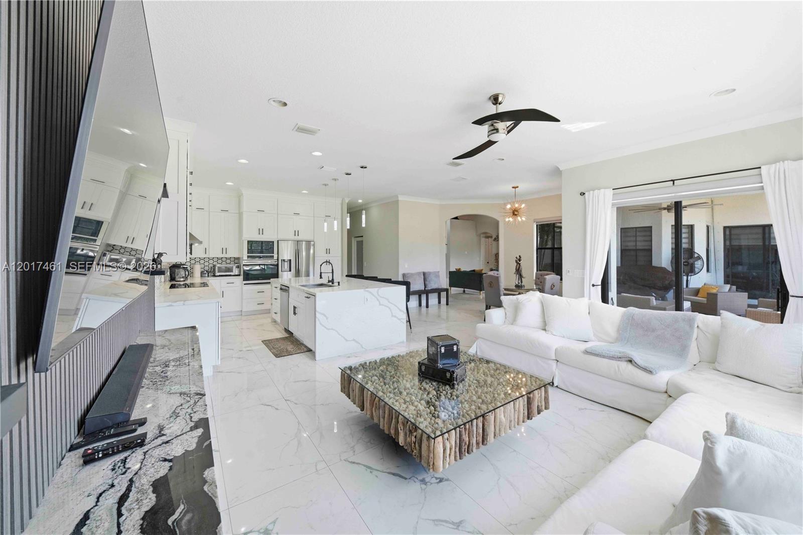 HARBOUR LAKES ESTATES - Residential