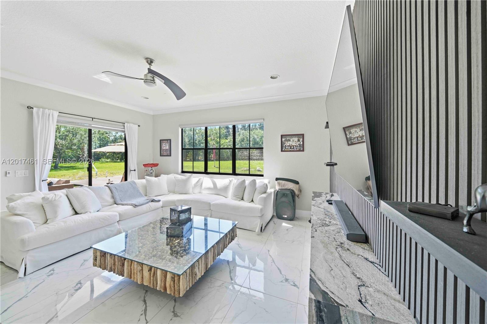 HARBOUR LAKES ESTATES - Residential