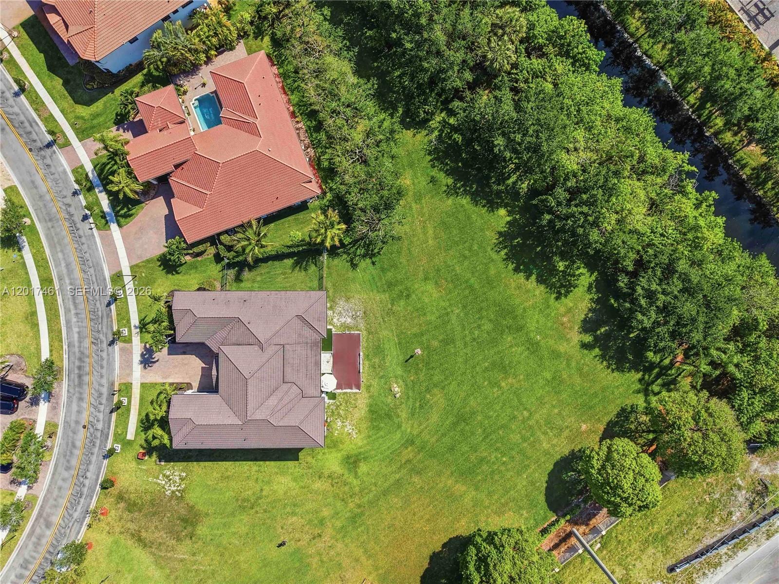 HARBOUR LAKES ESTATES - Residential