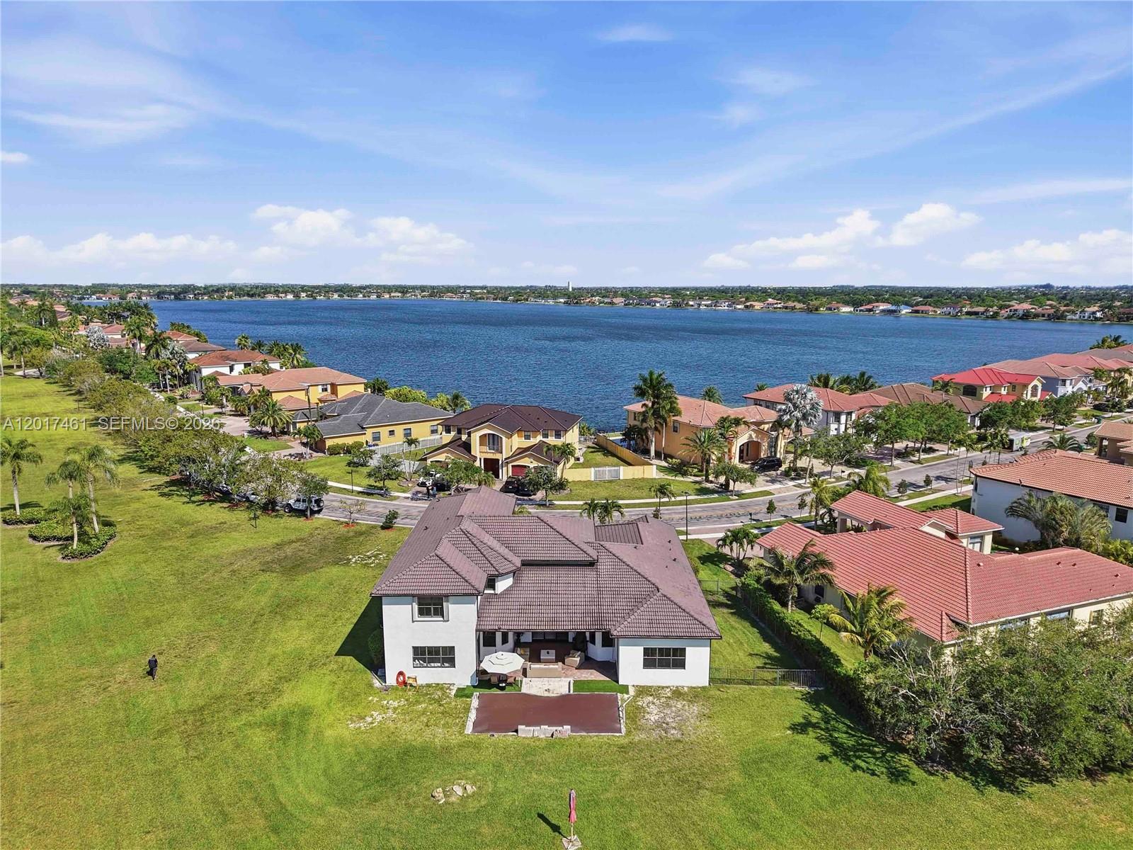 HARBOUR LAKES ESTATES - Residential