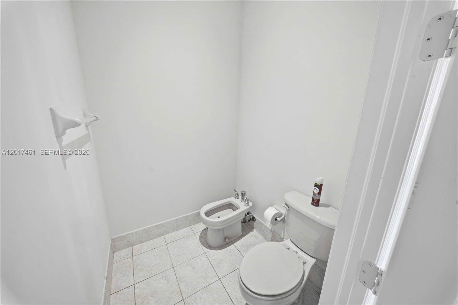 HARBOUR LAKES ESTATES - Residential