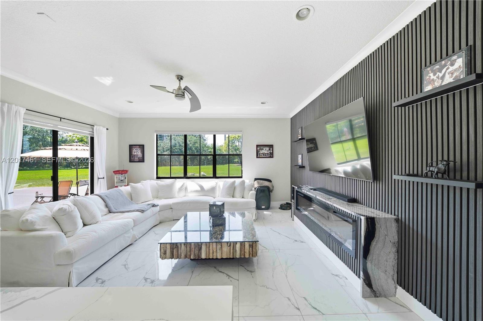 HARBOUR LAKES ESTATES - Residential