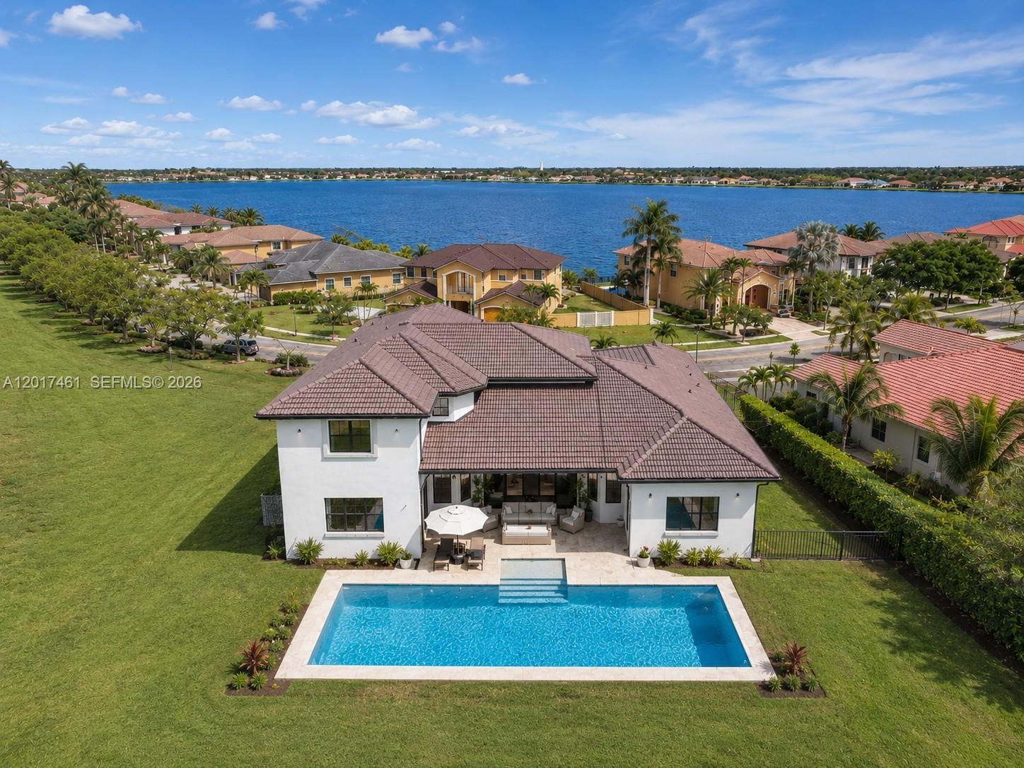 HARBOUR LAKES ESTATES - Residential