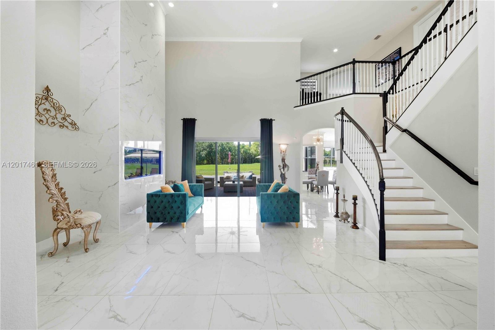 HARBOUR LAKES ESTATES - Residential