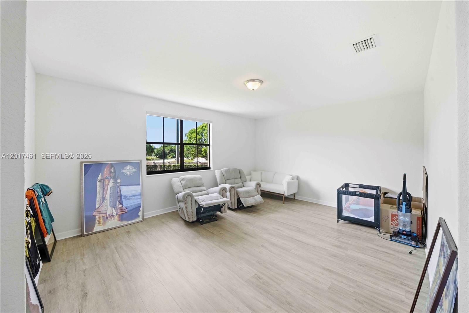 HARBOUR LAKES ESTATES - Residential