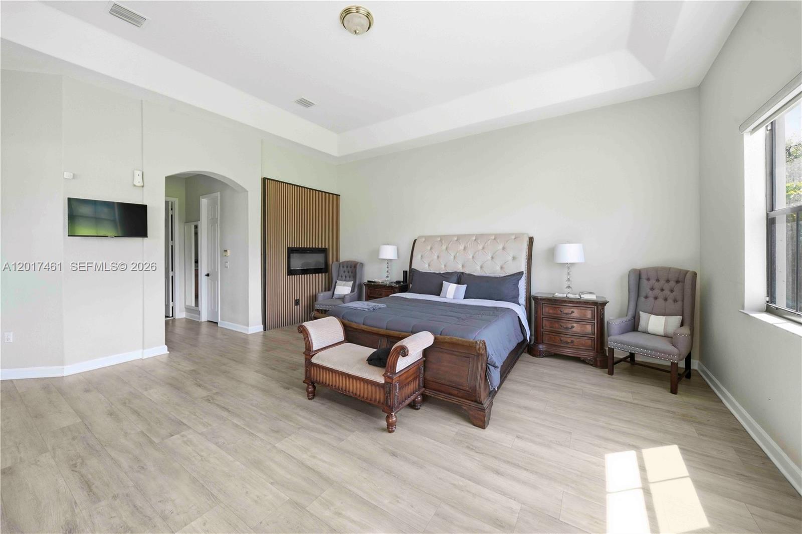 HARBOUR LAKES ESTATES - Residential
