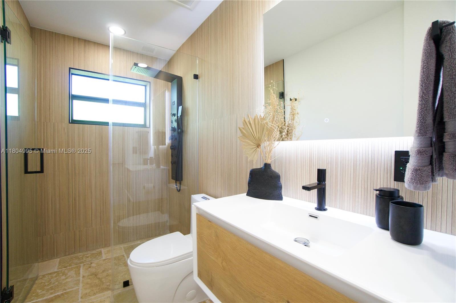 SOUTH NEW RIVER ISLES SEC - Residential