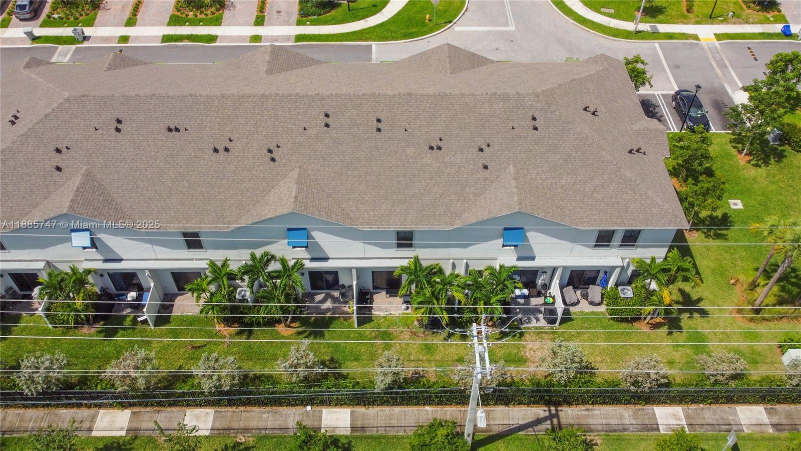HIGHLAND OAKS - Residential Lease