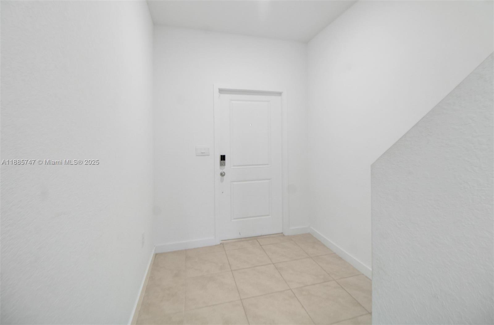 HIGHLAND OAKS - Residential Lease