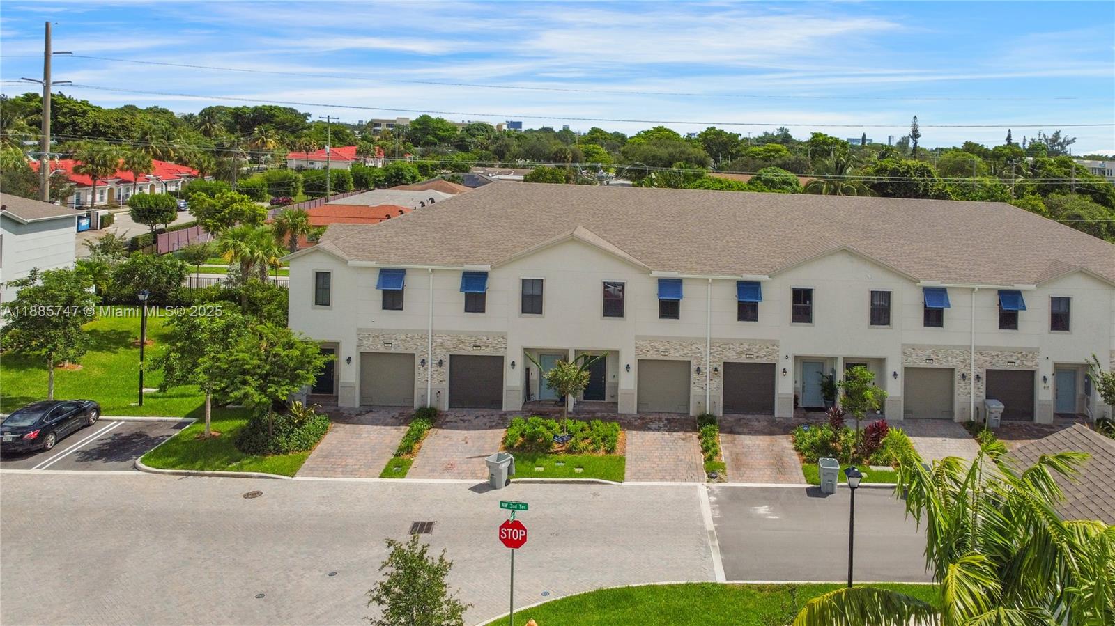 HIGHLAND OAKS - Residential Lease