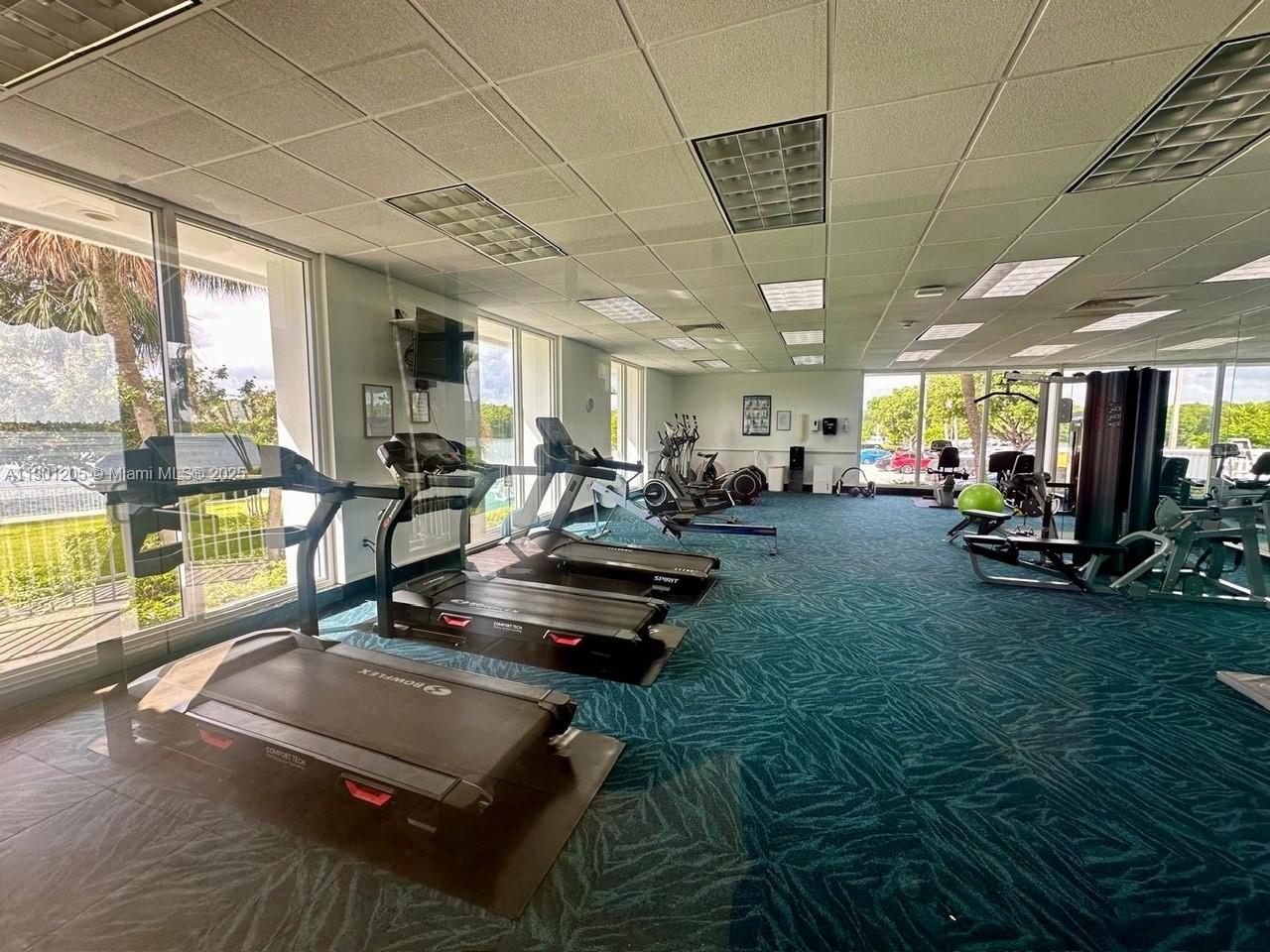 ARLEN HOUSE WEST CONDO - Residential