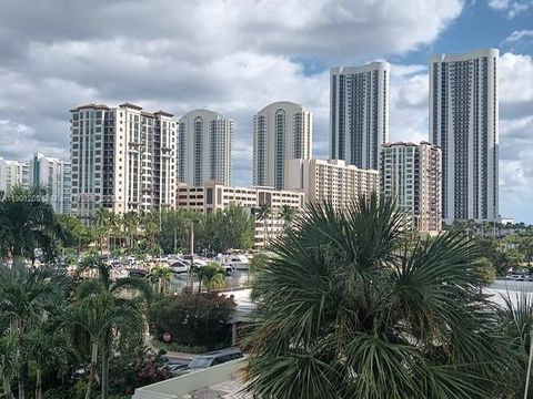 500 Bayview Dr 321 Sunny Isles Beach FL 33160