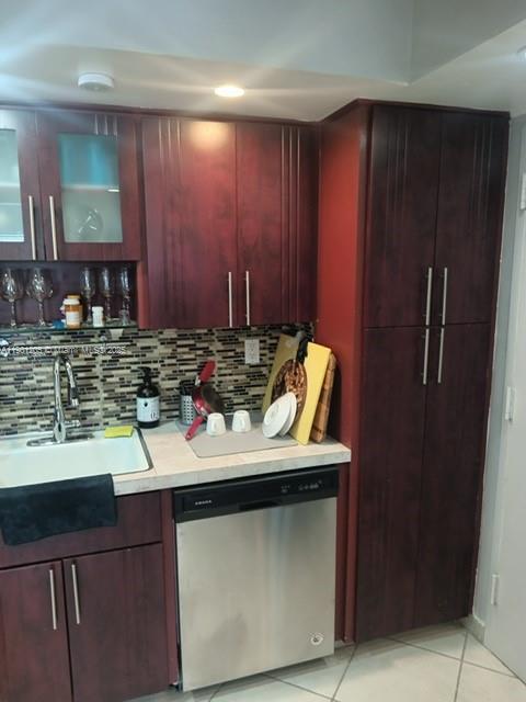 ARLEN HOUSE WEST CONDO - Residential