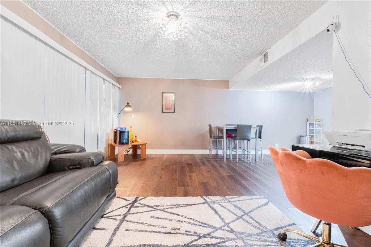 SANDPEBBLES TOWNHOUSE CON - Residential