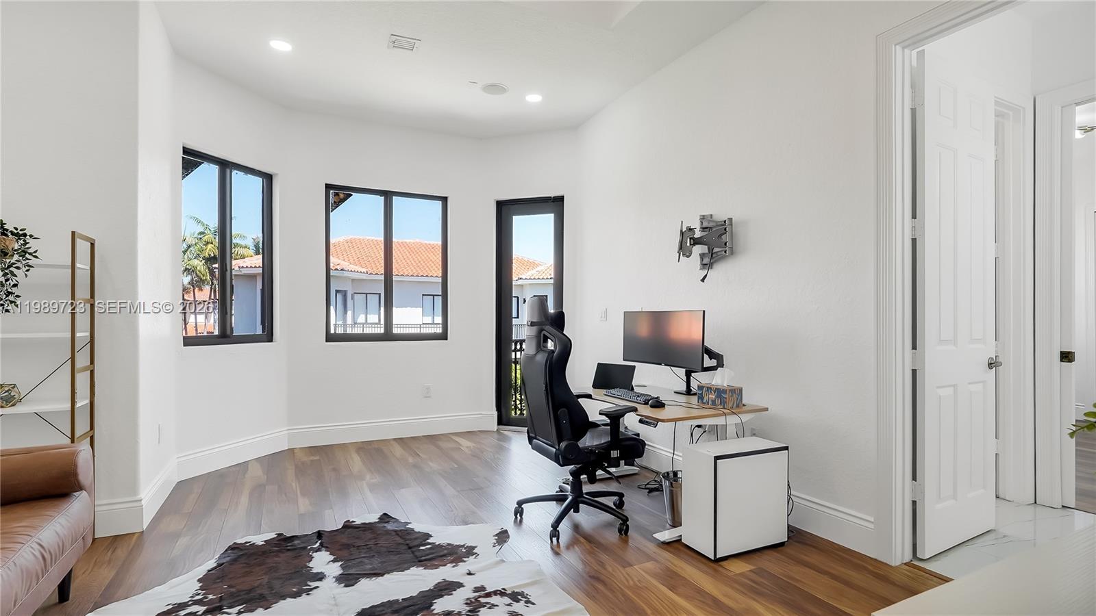 CUTLER CAY - Residential