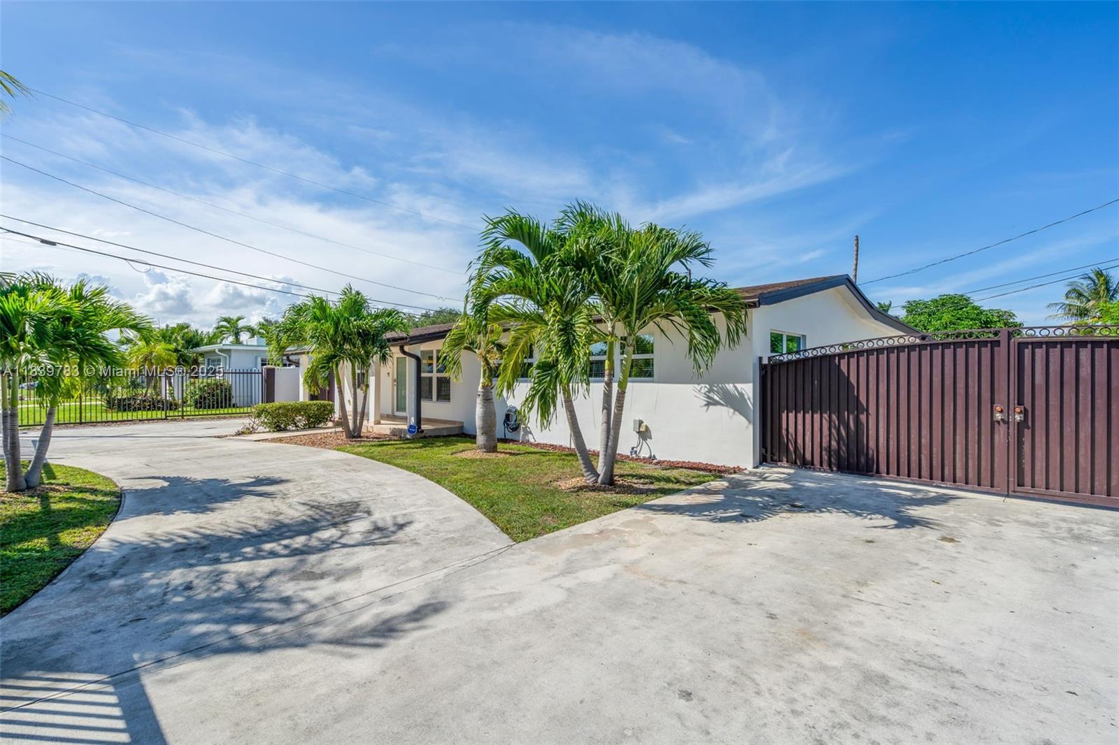 3501 Fairfax Dr