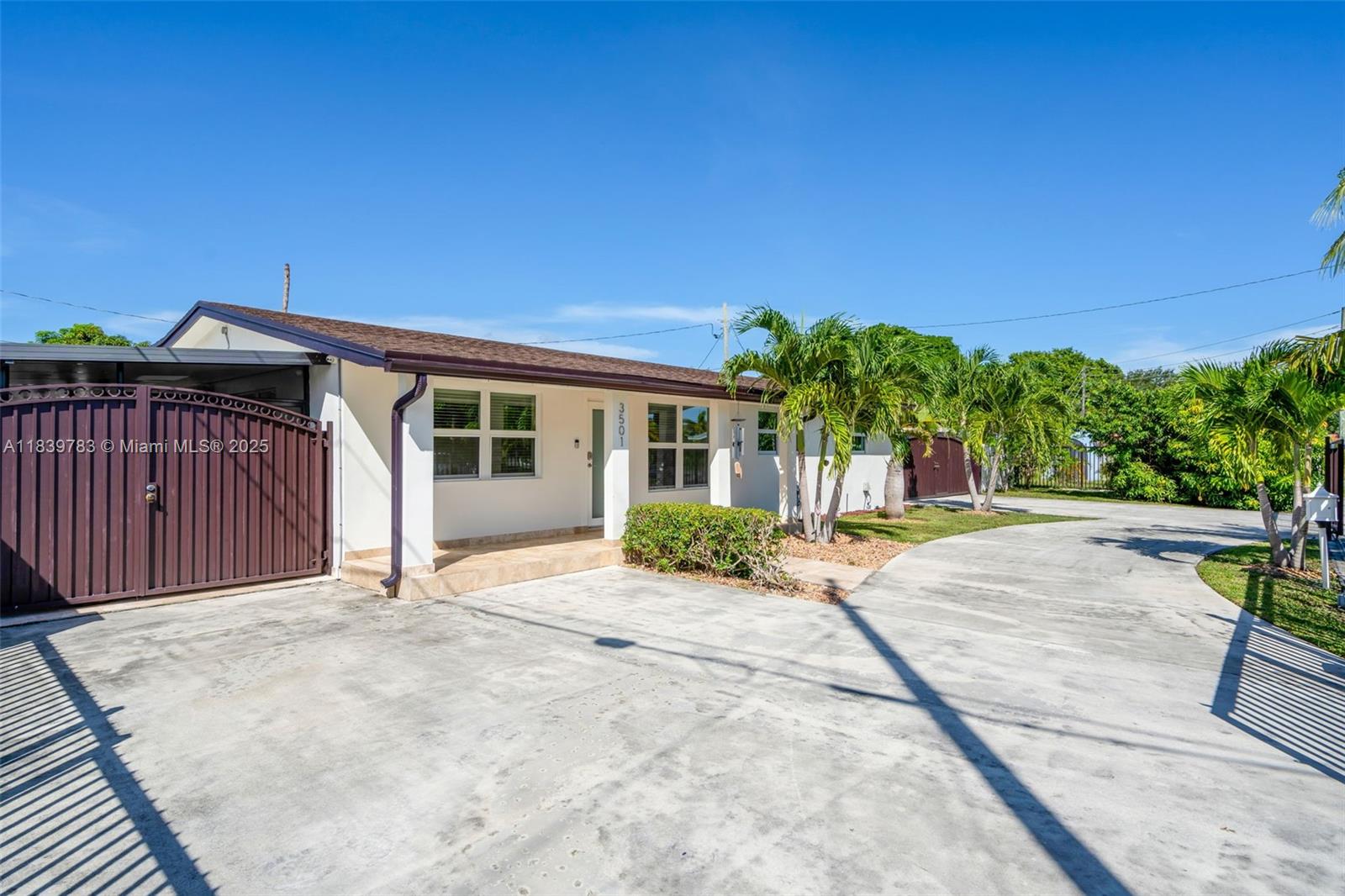 3501 Fairfax Dr