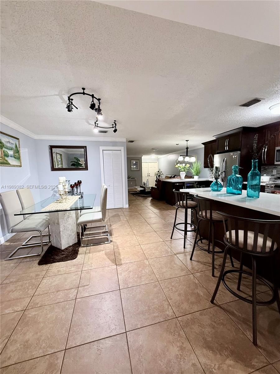 KENDALL LAKES EAST SECTIO - Residential