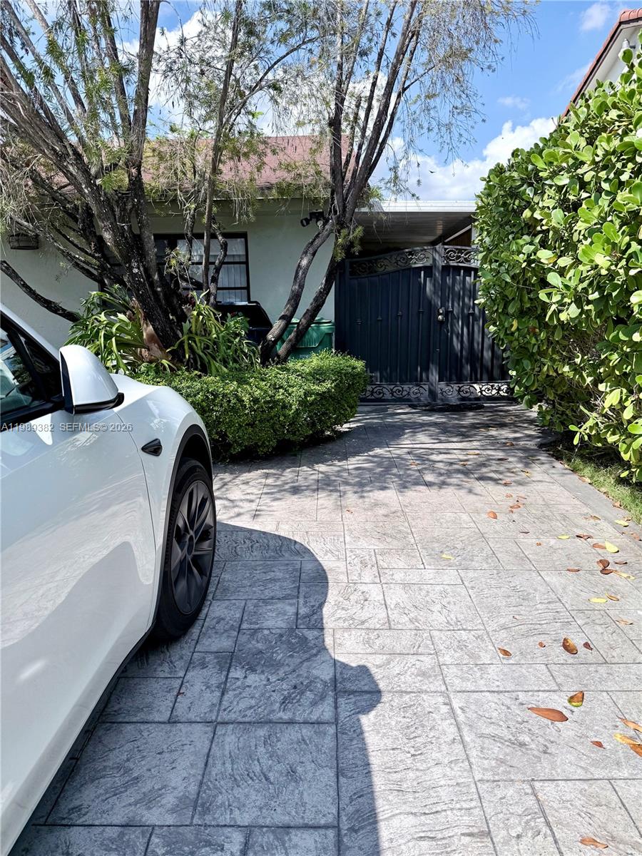 KENDALL LAKES EAST SECTIO - Residential