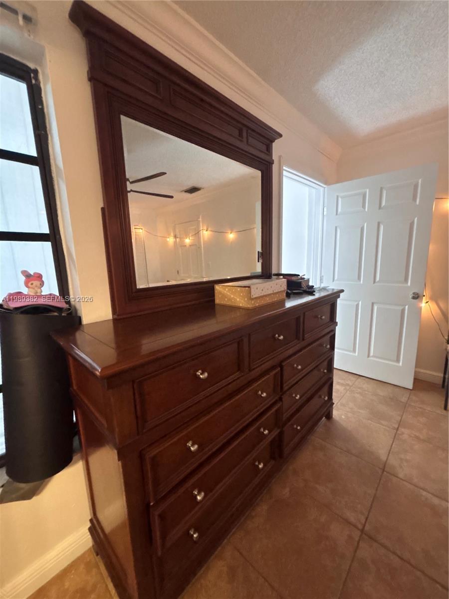 KENDALL LAKES EAST SECTIO - Residential