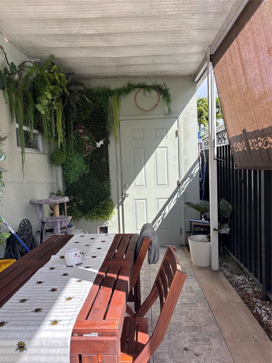 KENDALL LAKES EAST SECTIO - Residential