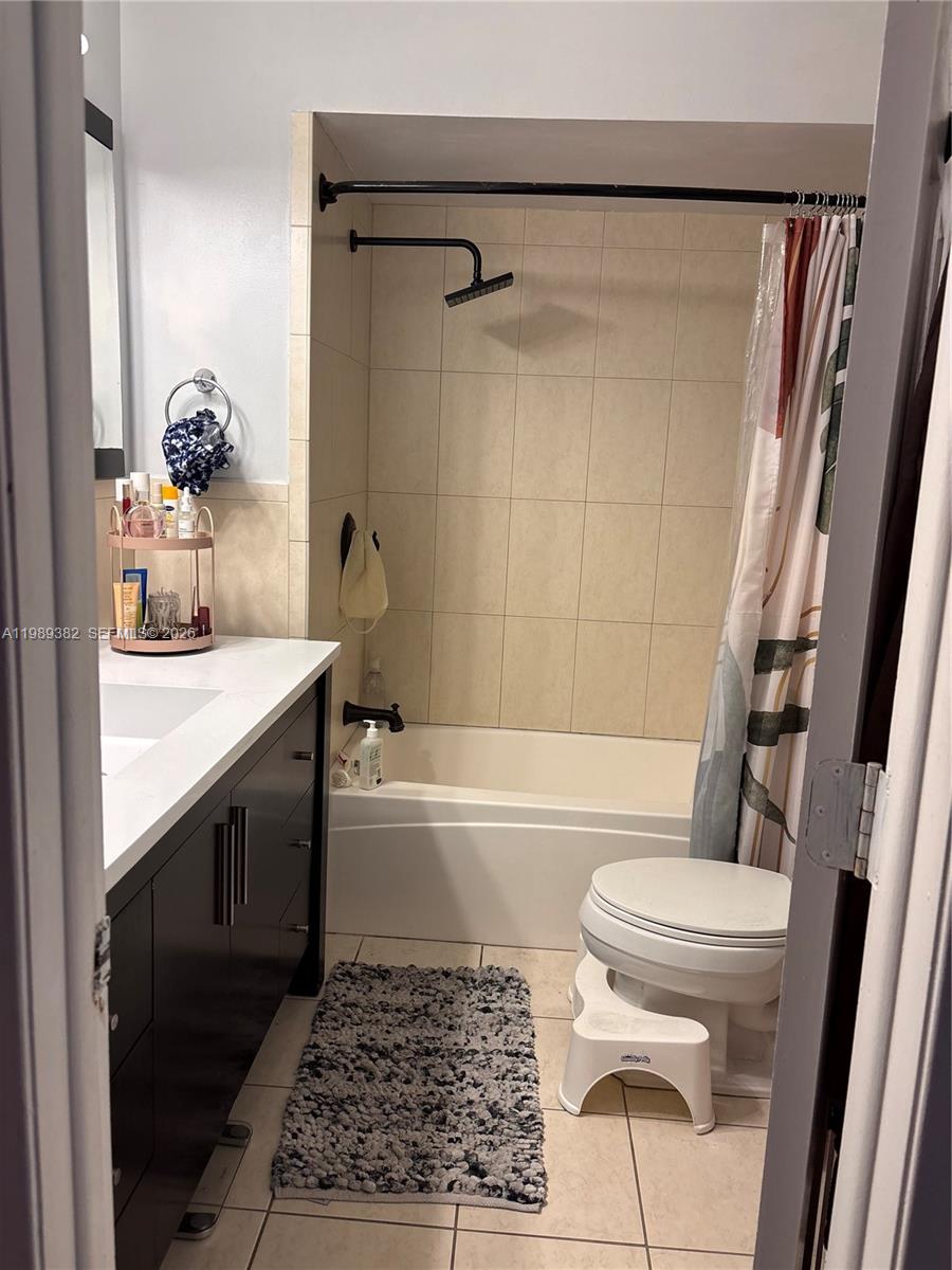 KENDALL LAKES EAST SECTIO - Residential