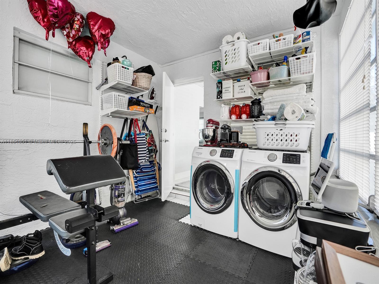 DANIA HIGHLANDS - Residential Lease