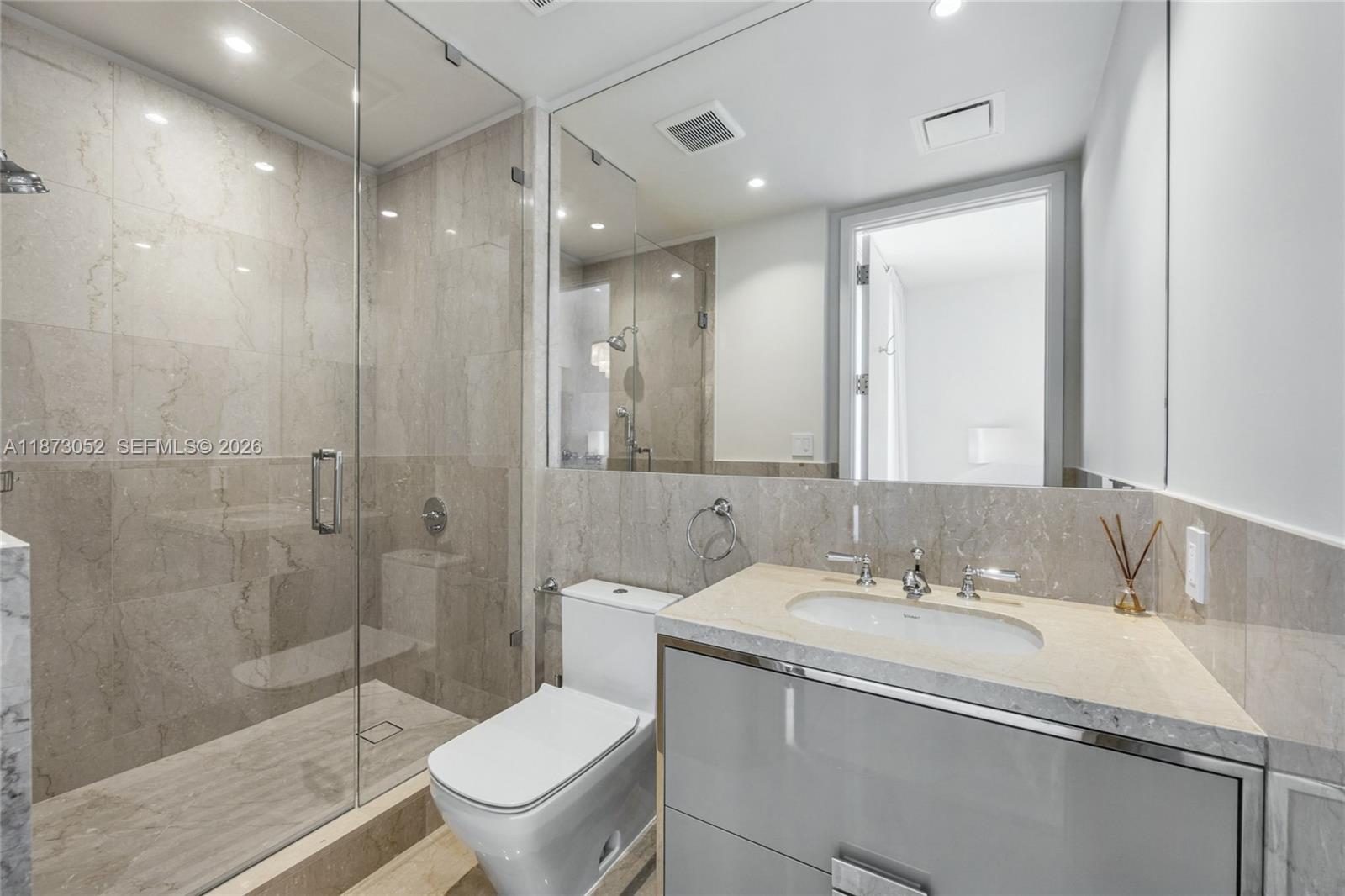 Ritz Carlton Residences - Residential