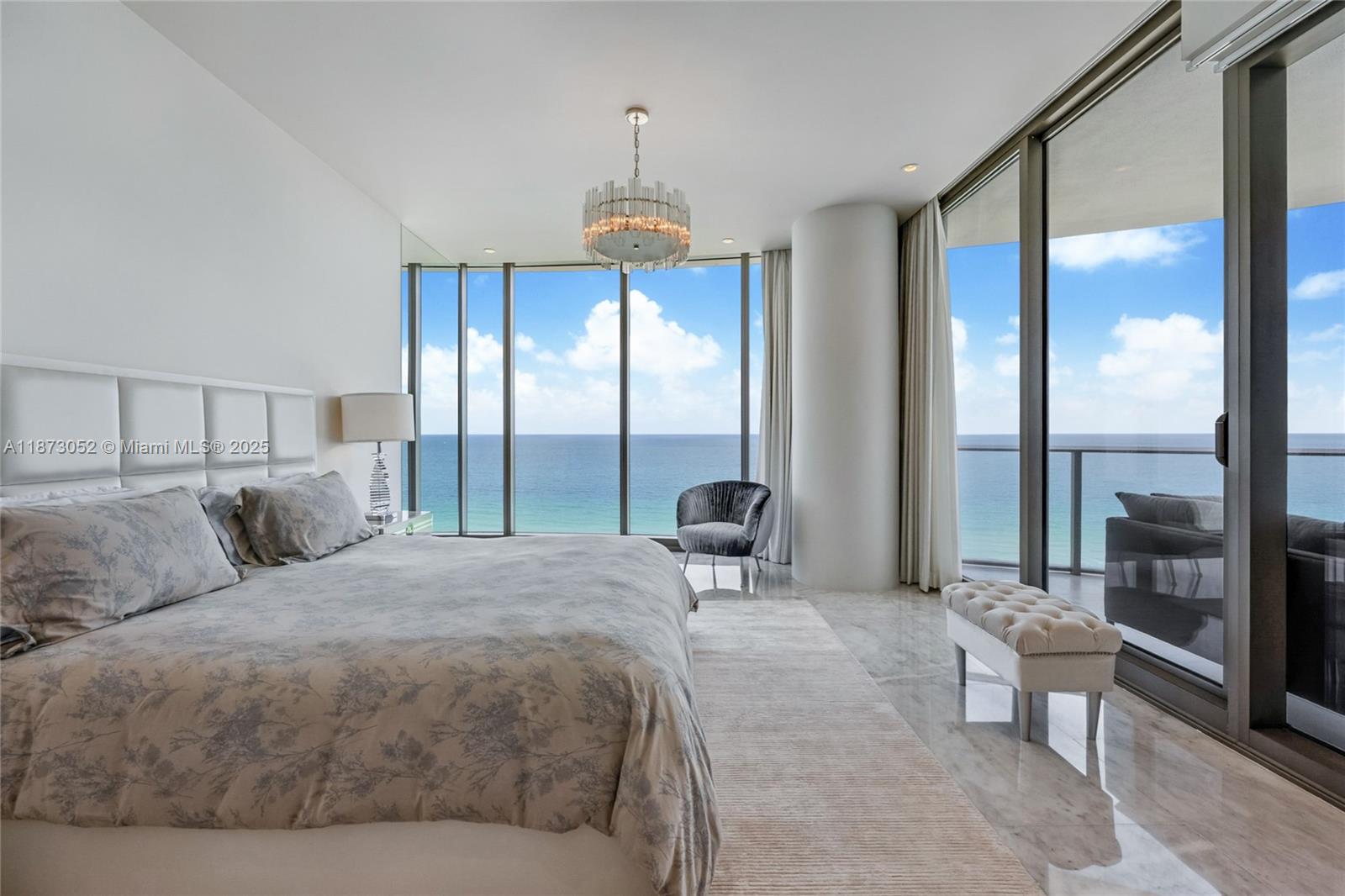 Ritz Carlton Residences - Residential