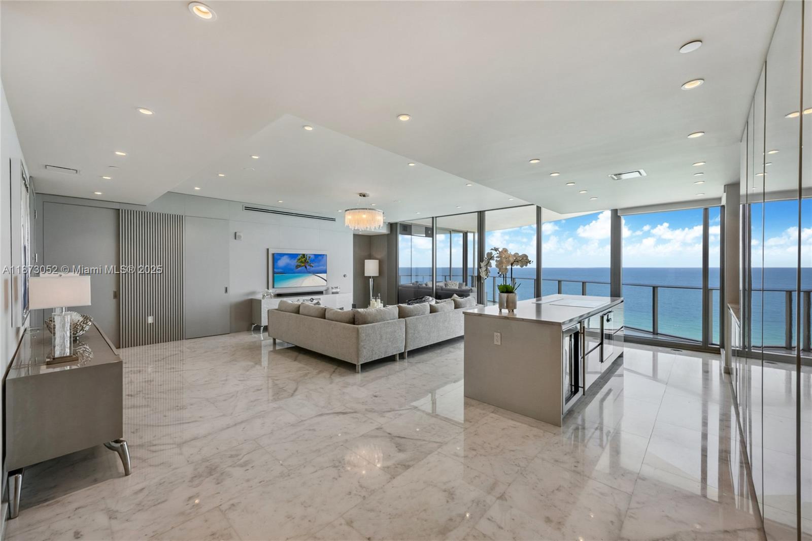 15701 Collins Ave 902