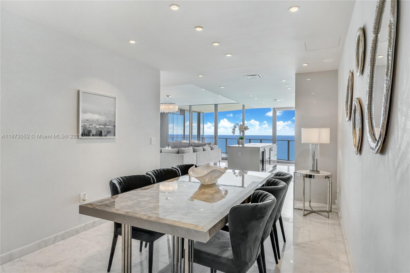 Ritz Carlton Residences - Residential