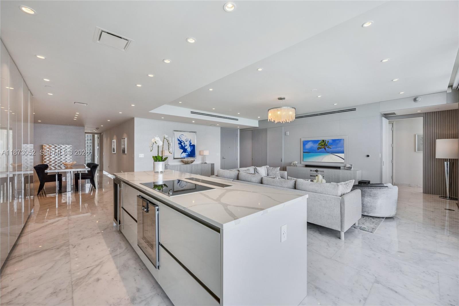 Ritz Carlton Residences - Residential