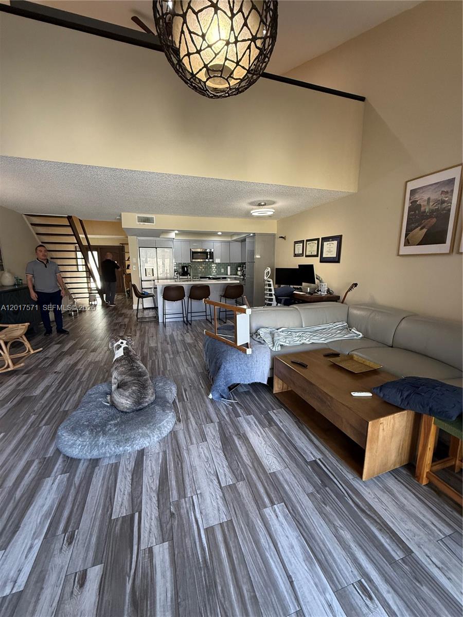 CALUSA POINT - Residential