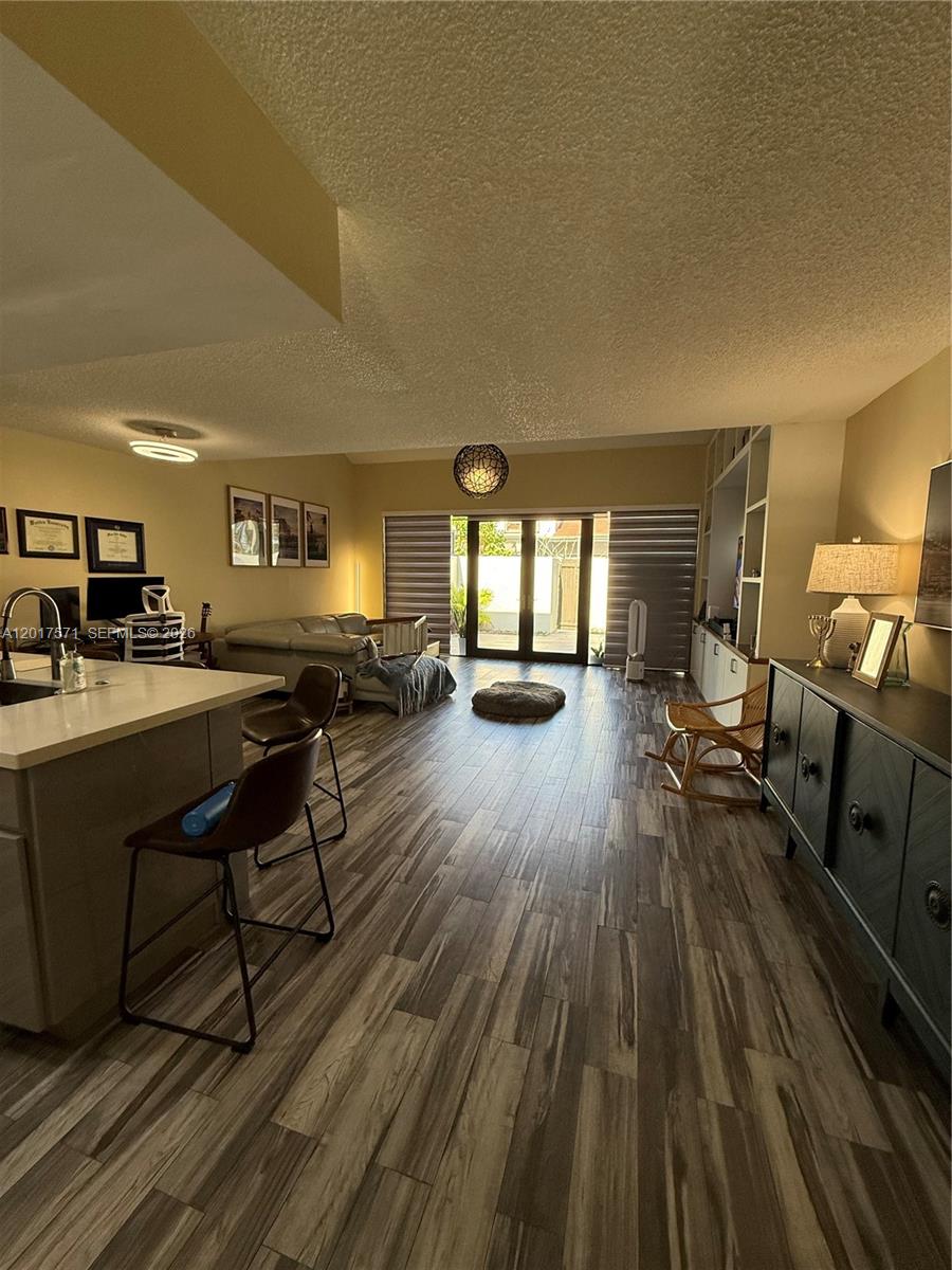 CALUSA POINT - Residential