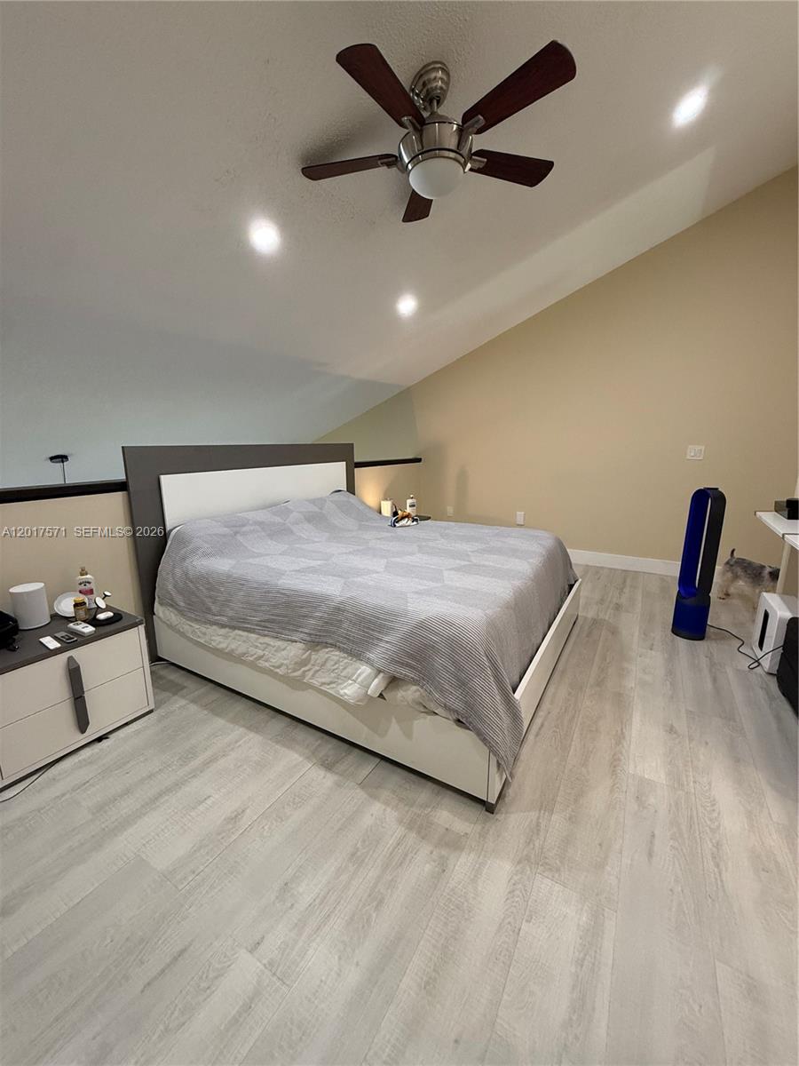CALUSA POINT - Residential