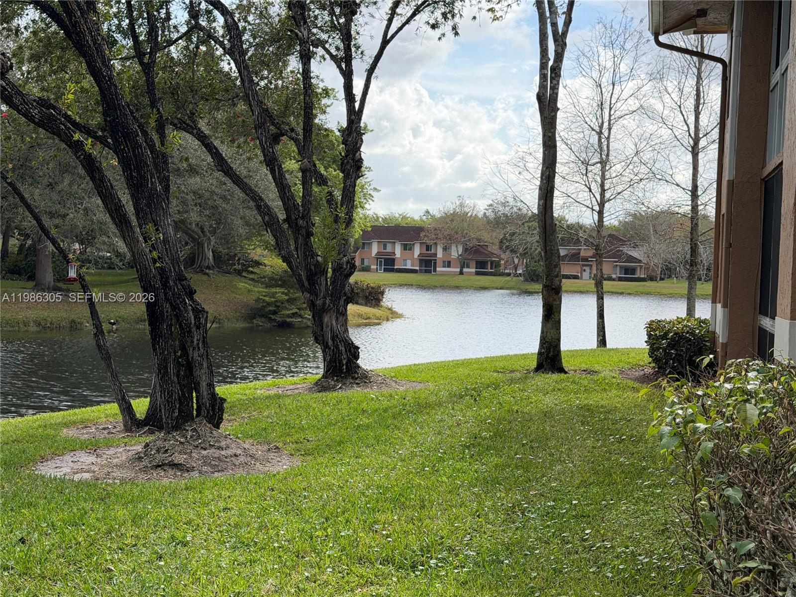 COLONNADES CONDO - Residential Lease