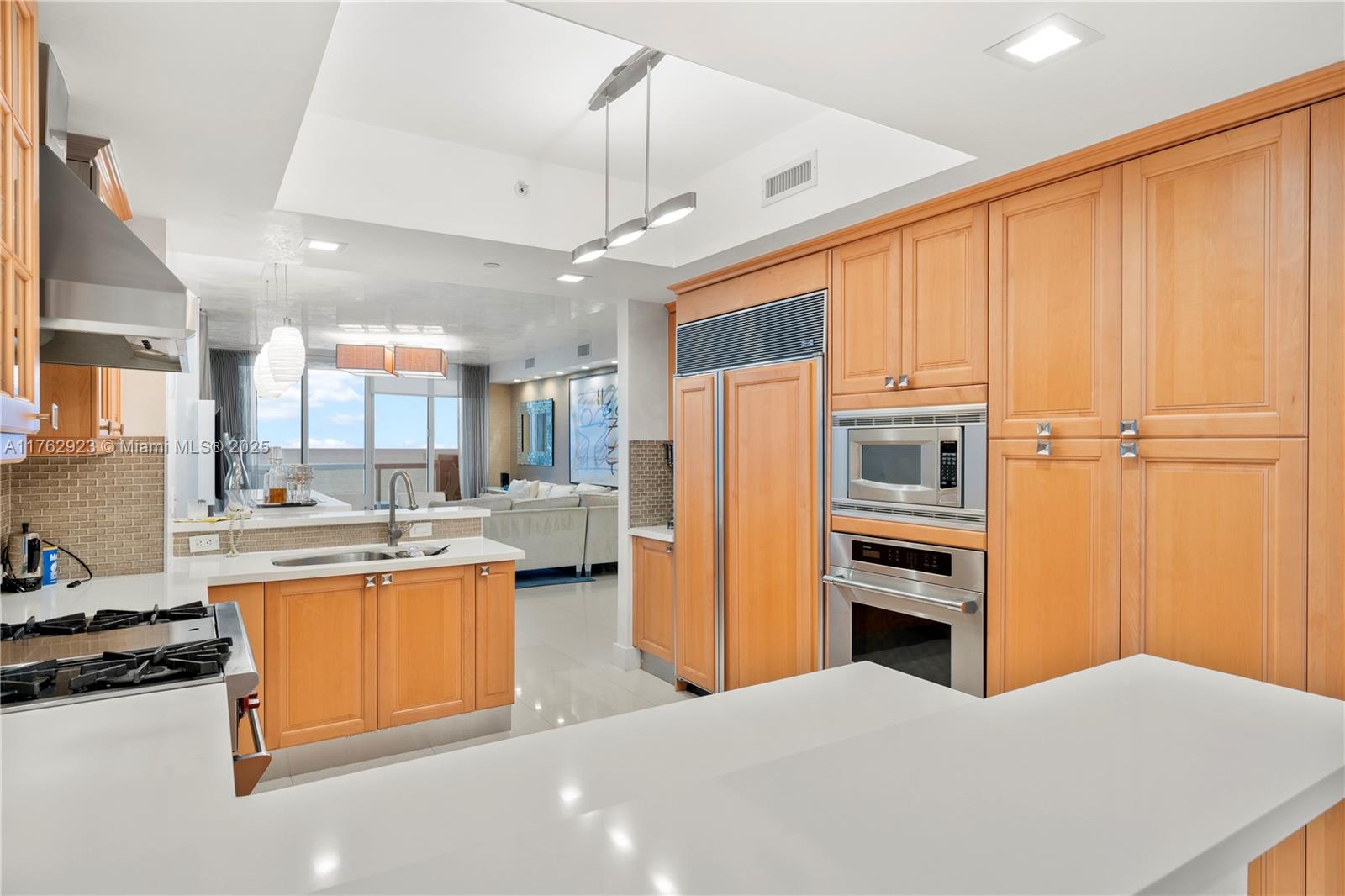 ACQUALINA OCEAN RESIDENCE - Residential