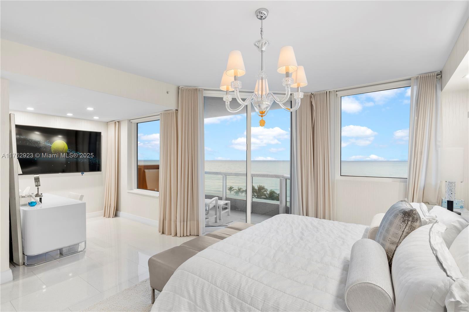 ACQUALINA OCEAN RESIDENCE - Residential