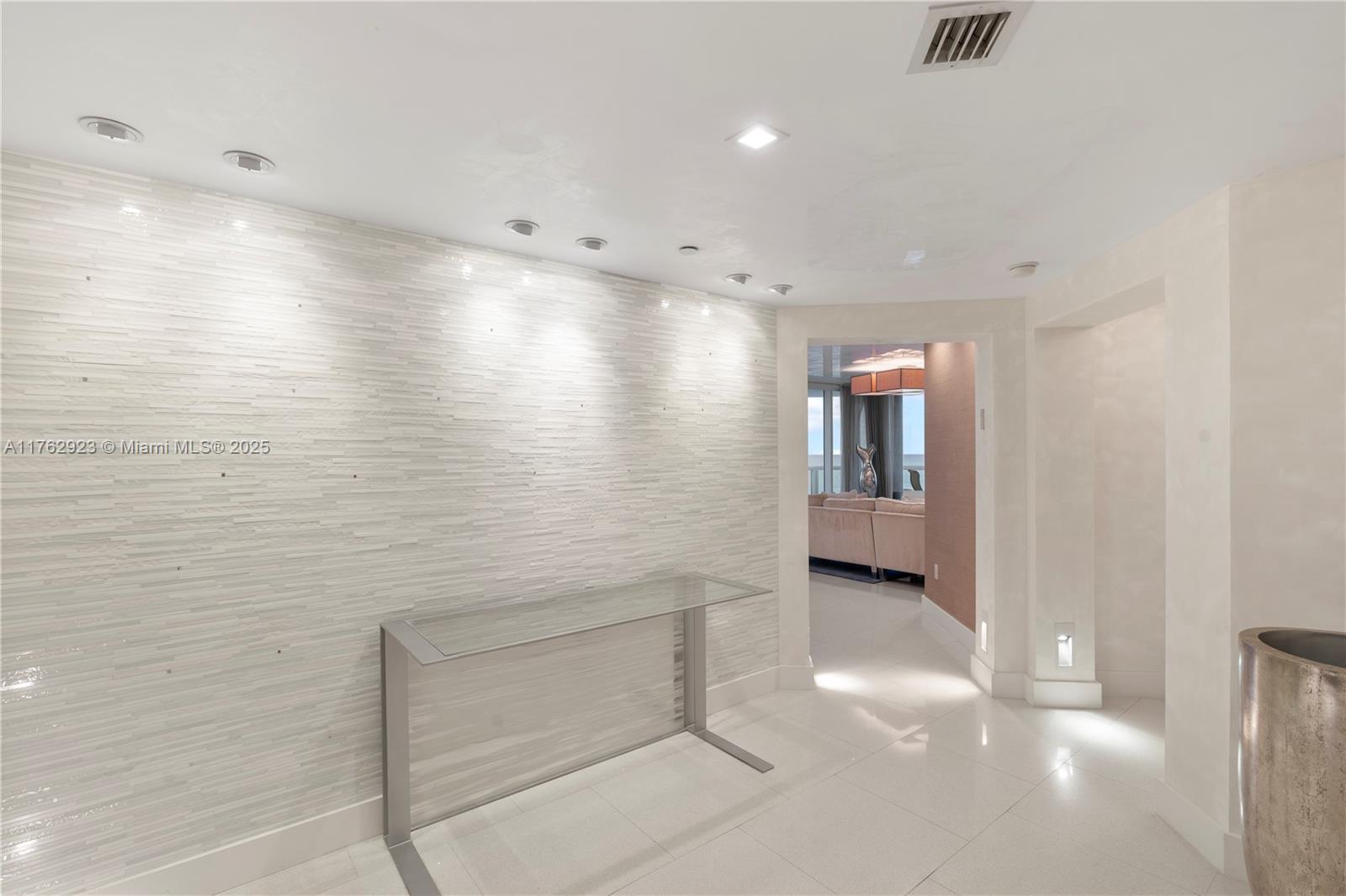 ACQUALINA OCEAN RESIDENCE - Residential