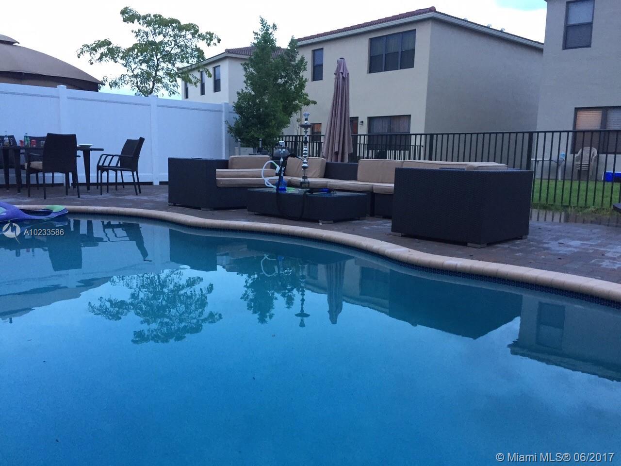 Champion Lakes - Residential