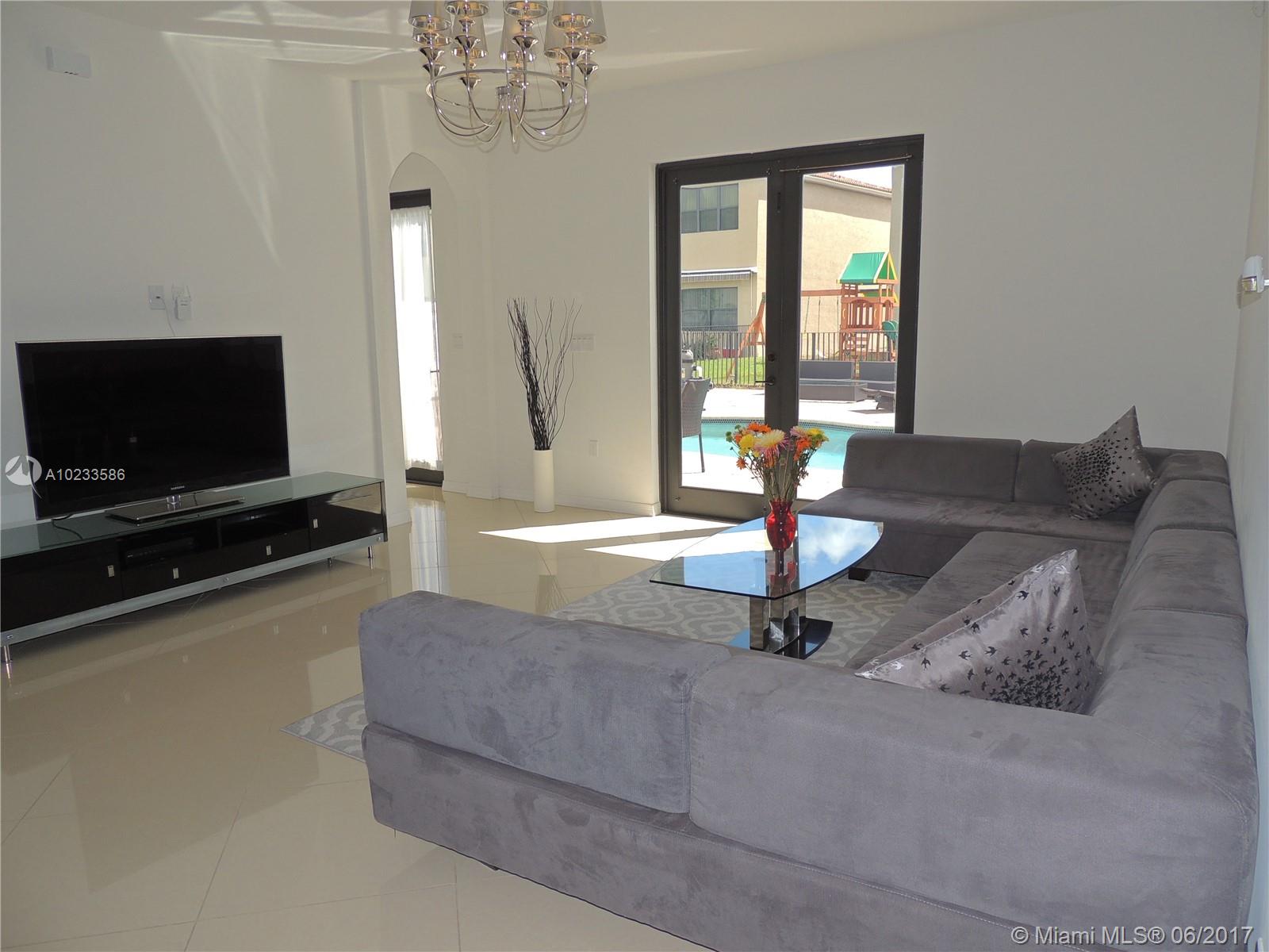 Champion Lakes - Residential