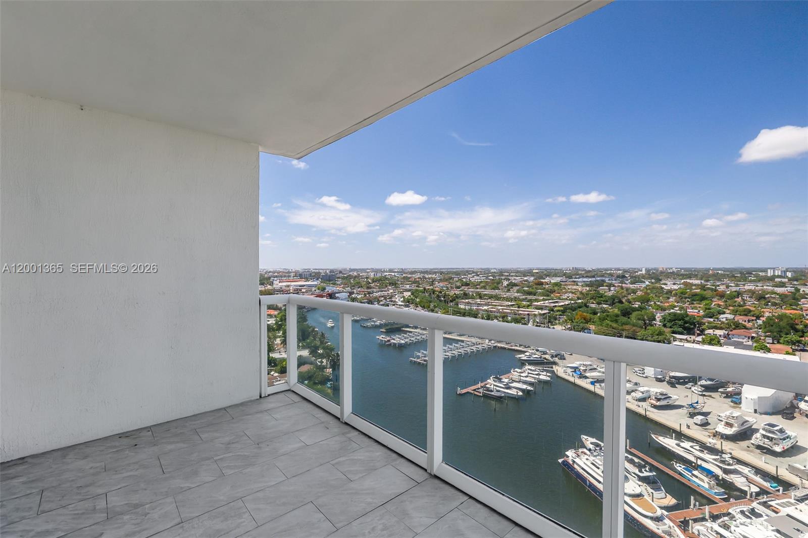 TERRAZAS RIVERPARK VILLAG - Residential