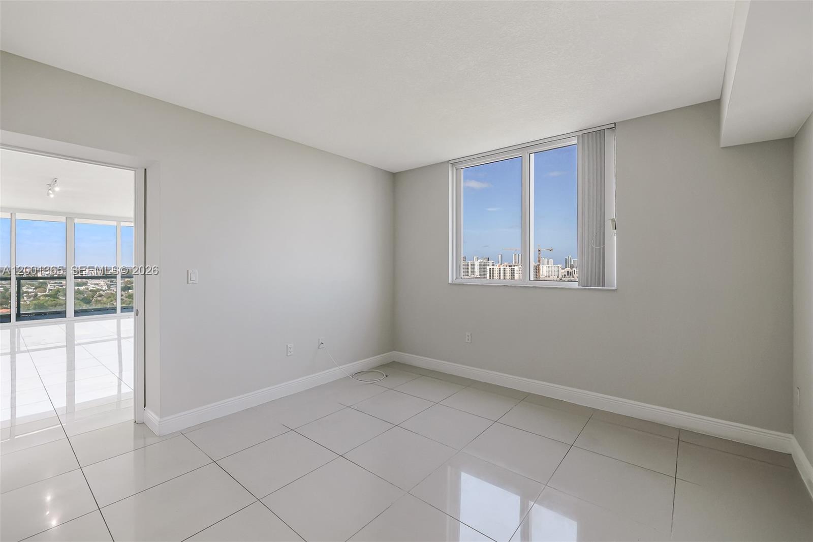 TERRAZAS RIVERPARK VILLAG - Residential